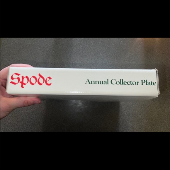 Spode Christmas Collectors Plate - Picture 2 of 2
